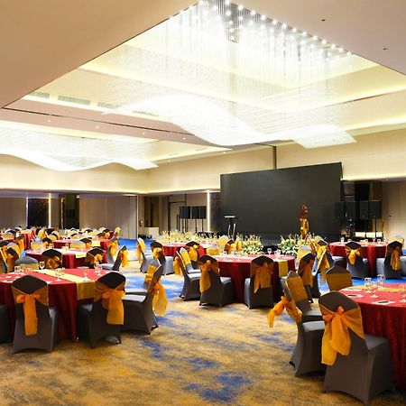 Pentacity Hotel Balikpapan מראה חיצוני תמונה