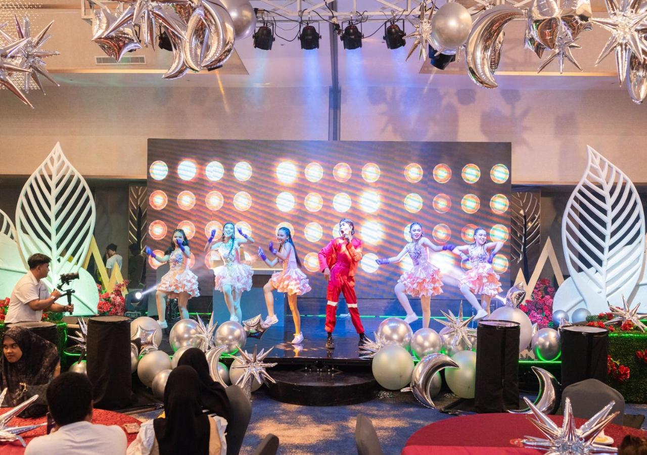 Pentacity Hotel Balikpapan מראה חיצוני תמונה
