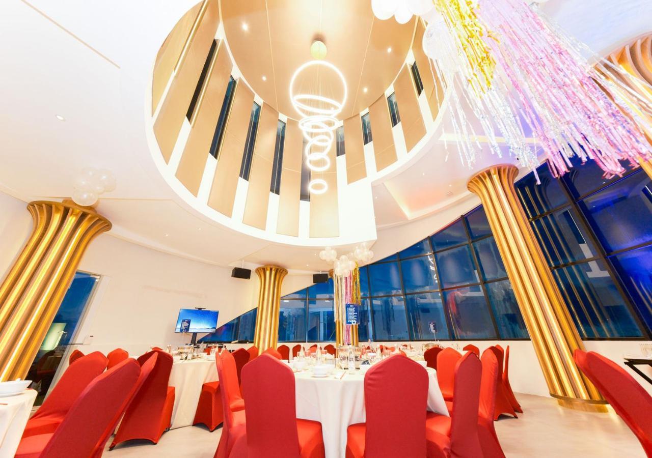 Pentacity Hotel Balikpapan מראה חיצוני תמונה