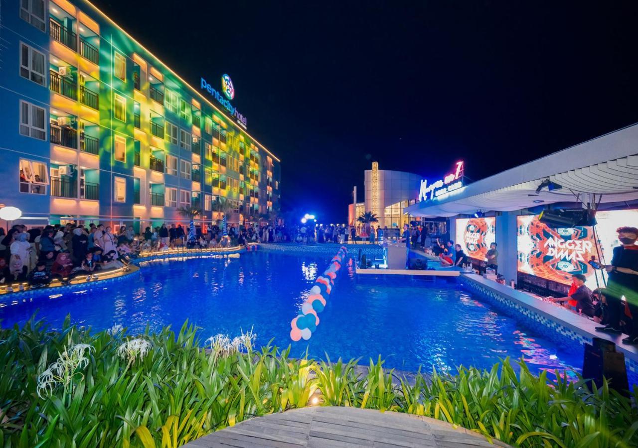 Pentacity Hotel Balikpapan מראה חיצוני תמונה