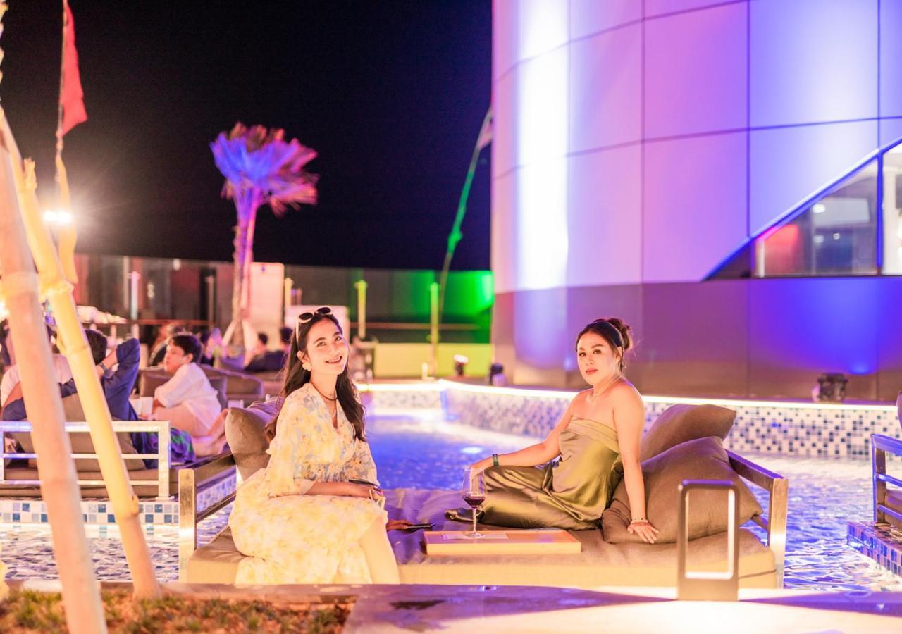 Pentacity Hotel Balikpapan מראה חיצוני תמונה