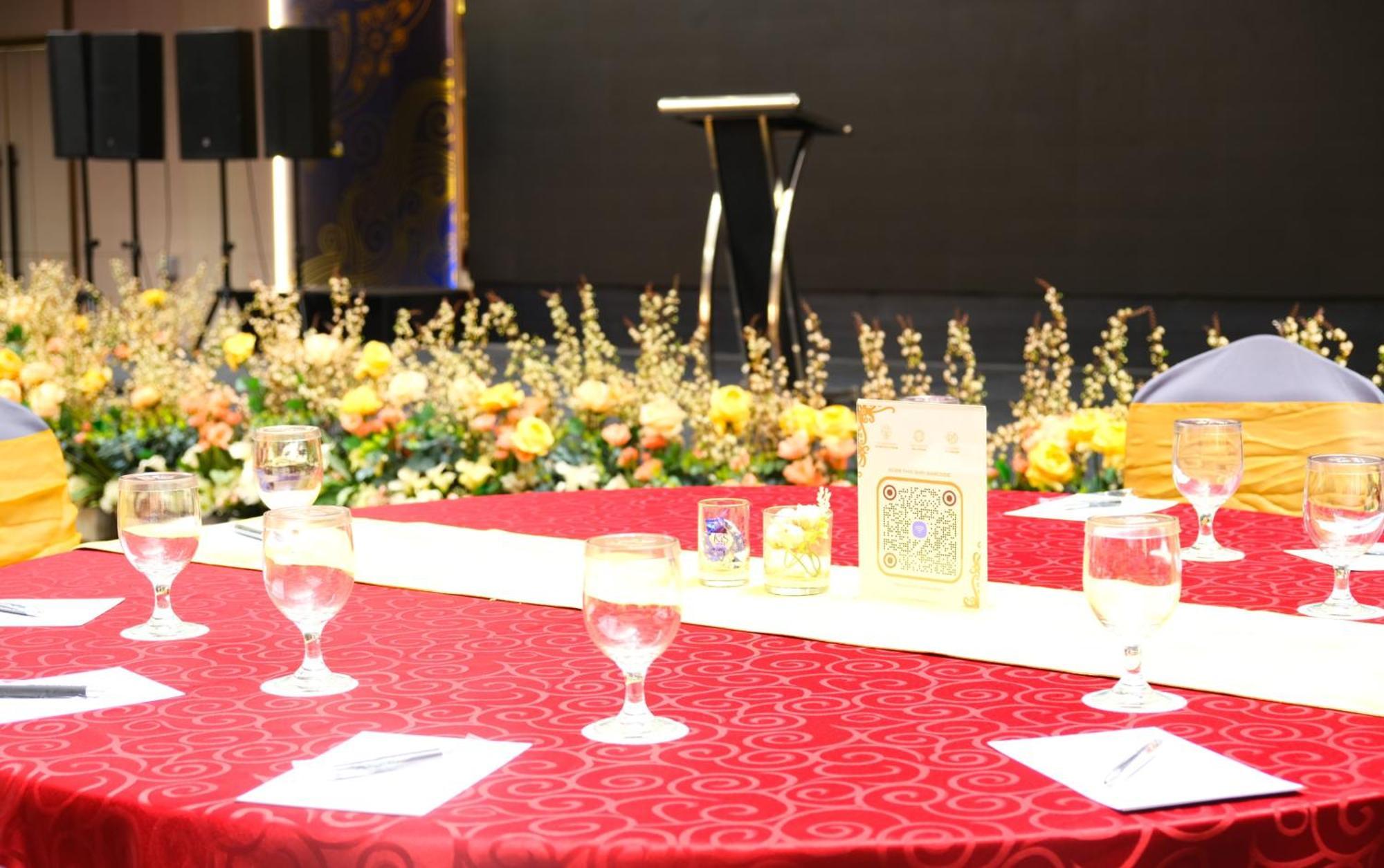 Pentacity Hotel Balikpapan מראה חיצוני תמונה