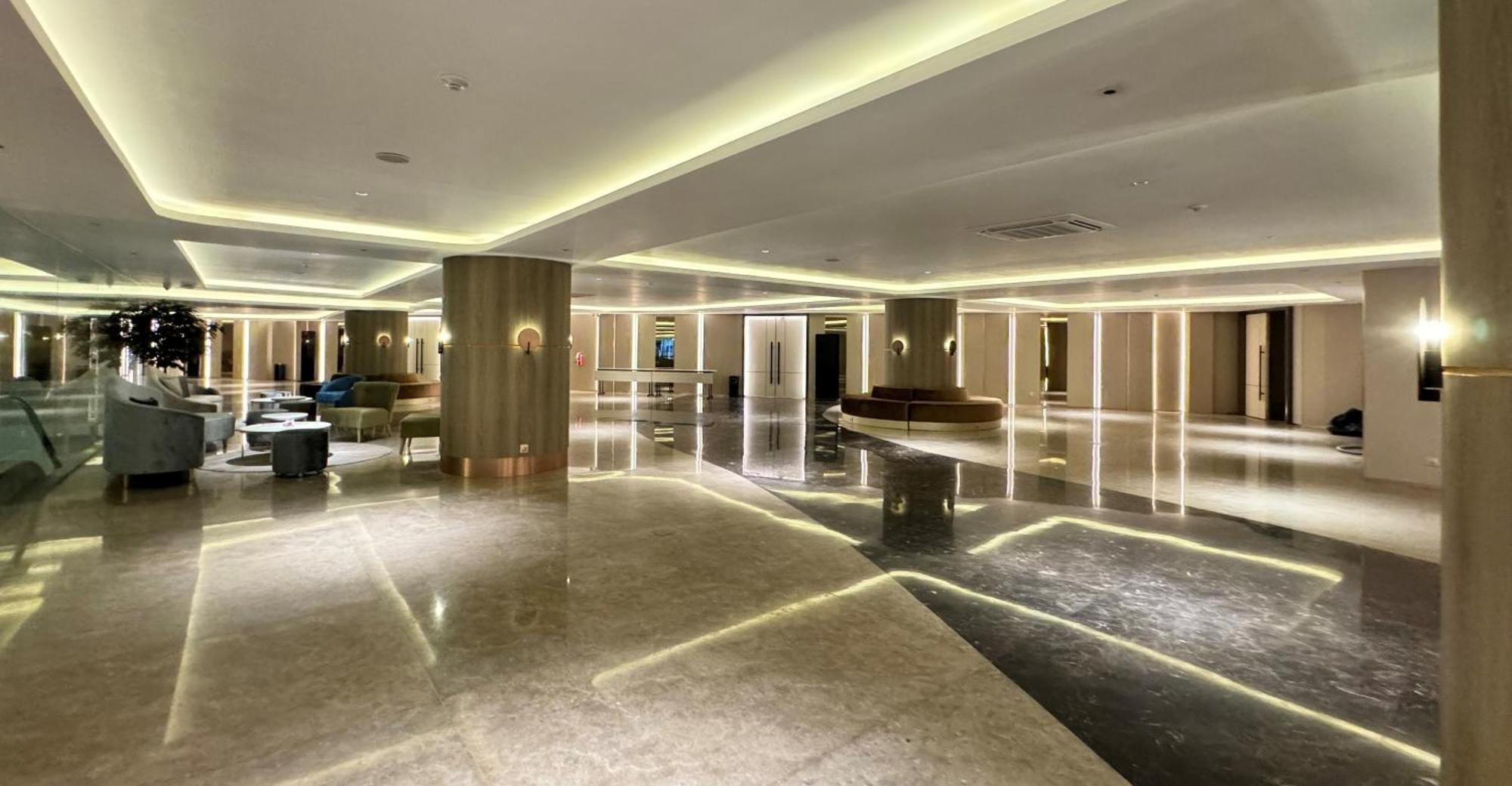 Pentacity Hotel Balikpapan מראה חיצוני תמונה