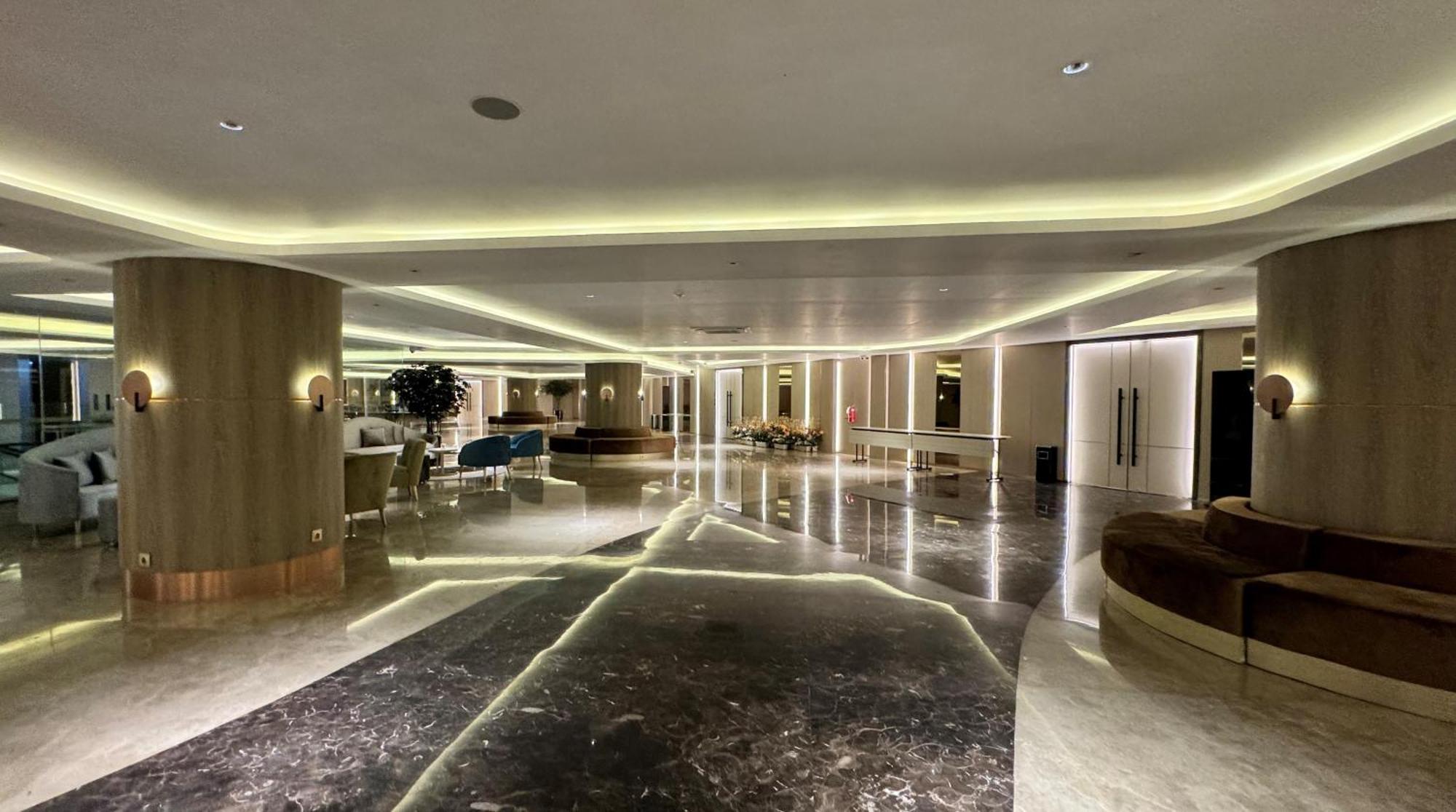 Pentacity Hotel Balikpapan מראה חיצוני תמונה