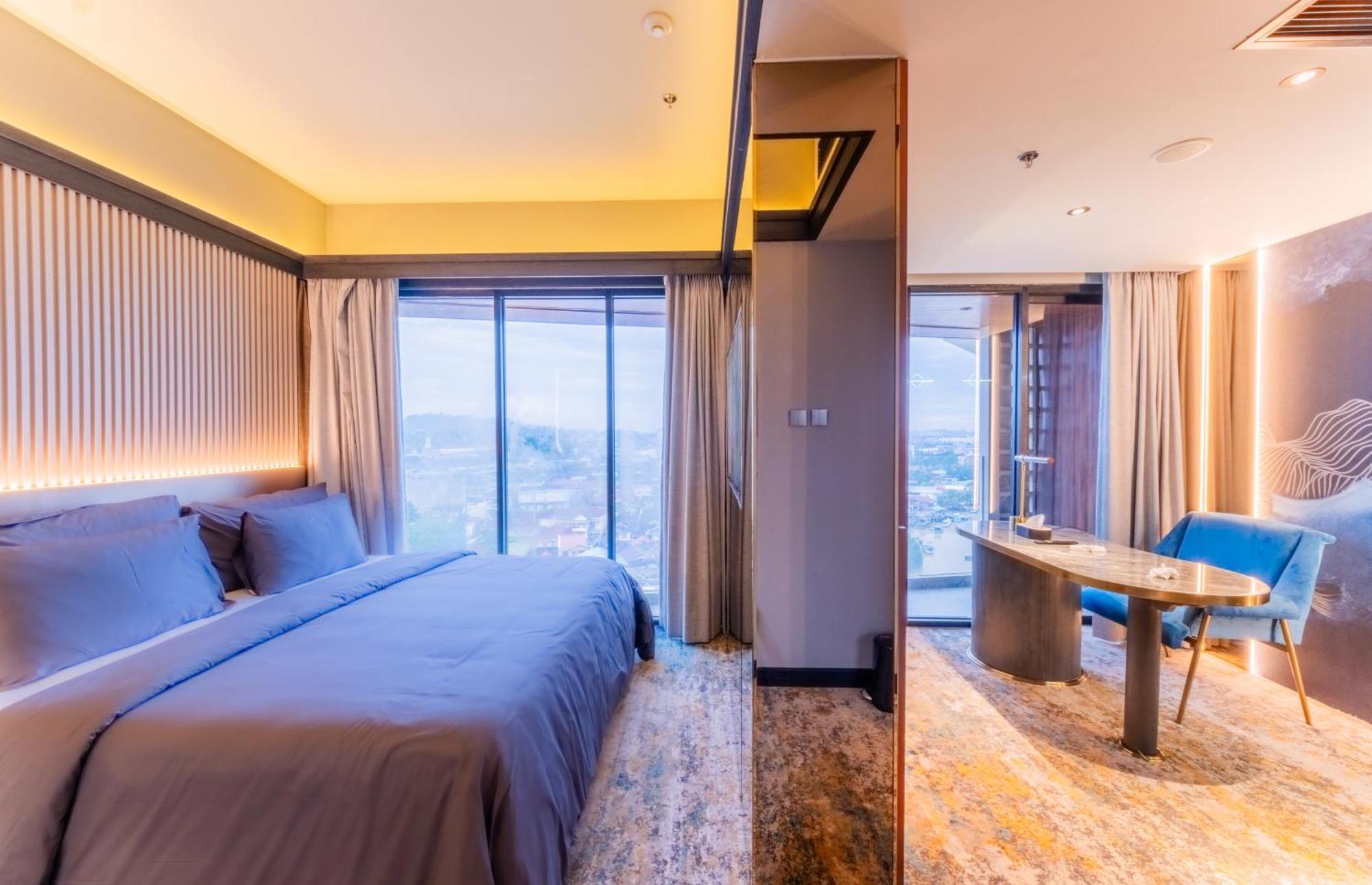 Pentacity Hotel Balikpapan מראה חיצוני תמונה