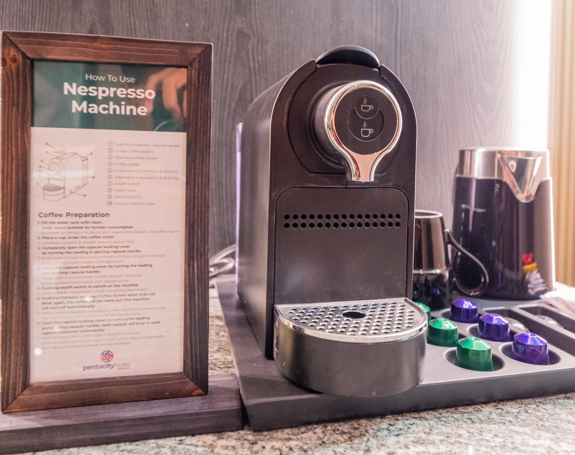 Pentacity Hotel Balikpapan מראה חיצוני תמונה